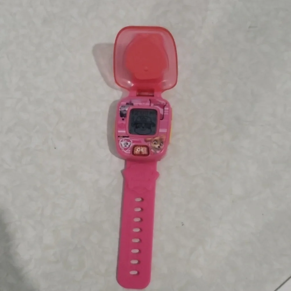 Vtech PAW PATROL SKYE LEARNING WATCH in PINK, Girls/Boys Ages 3-6 (NWOT or Box).